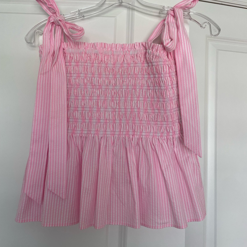 Ladies Lilly Pulitzer top.  Tried on but never worn,